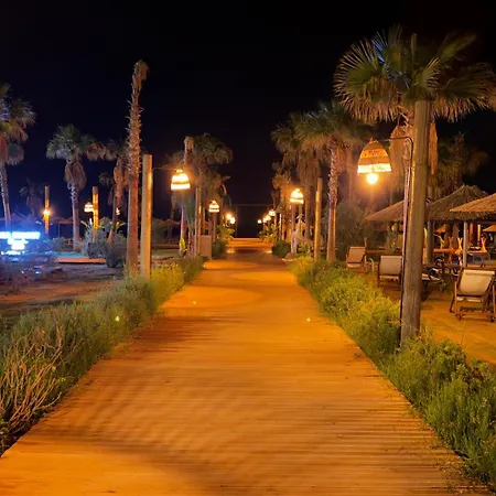 فندق Sea 3*