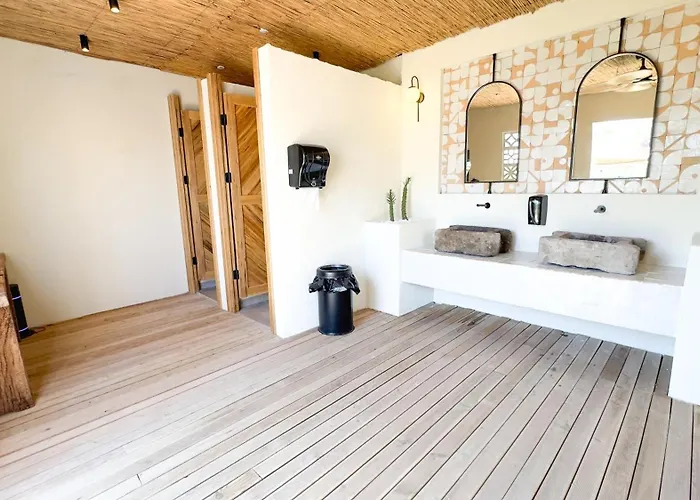 Sea Szálloda Ayvalı